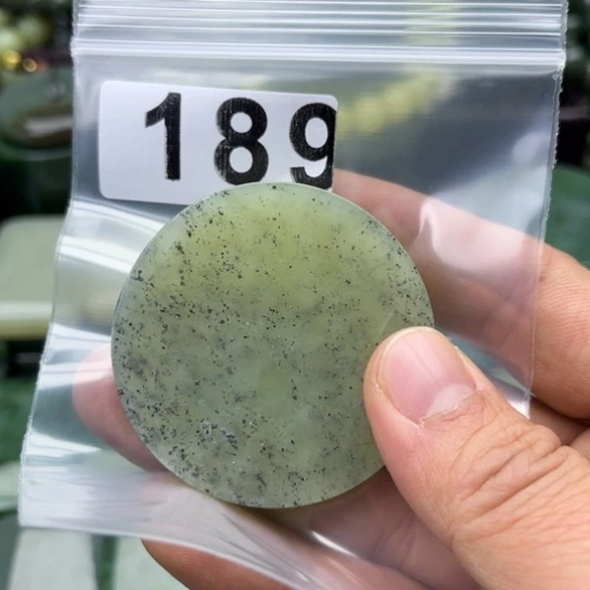 和田玉未镶嵌珠宝半成品