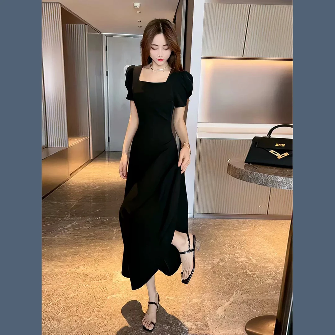 法式赫本风黑色方领短袖连衣裙女夏季新款小个子复古收腰气质长裙