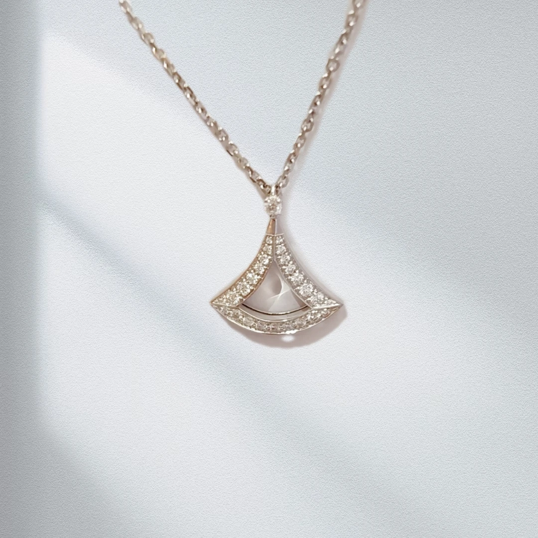 99新 BVLGARI/宝格丽 满钻扇子镂空项链/#44/K白/19年盒证  xiao9