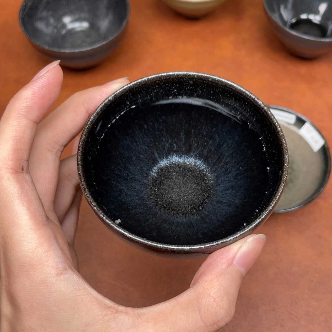 C***i茶盏罗建强。