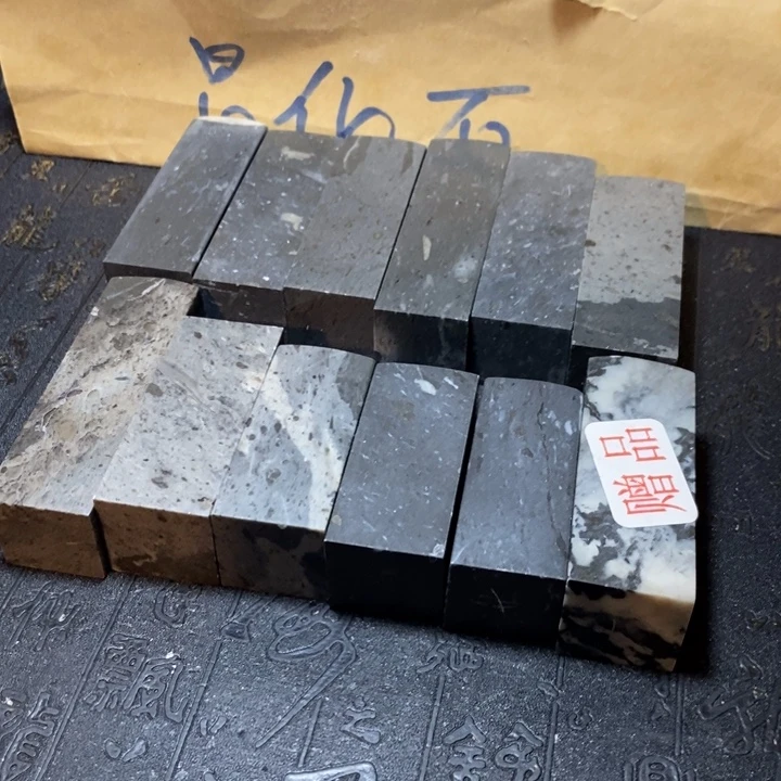 昌化鸡血石印章石