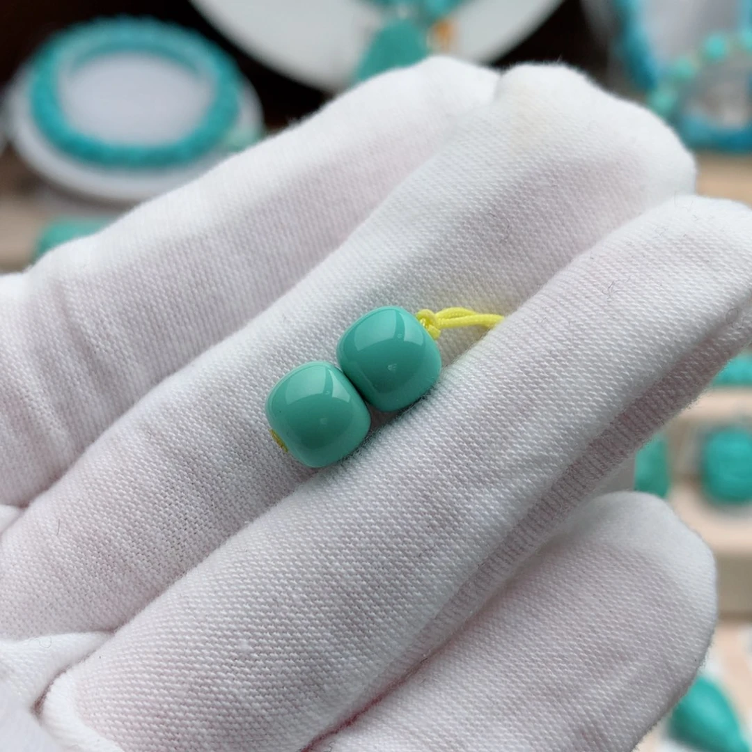 绿松石珠宝奇石未镶嵌8.3mm