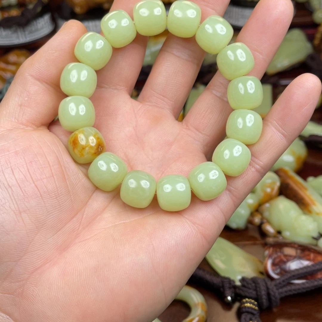 岫岩河磨玉（透闪石质玉）未镶嵌手链