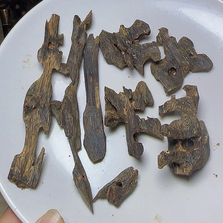 肥***n木金沙叶沉水树心老料41克