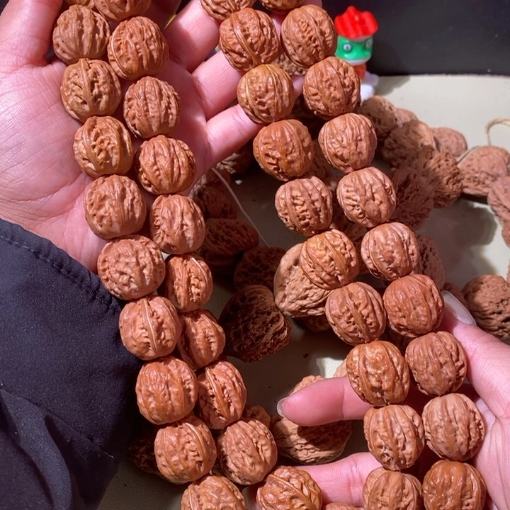 手串文玩核桃……38