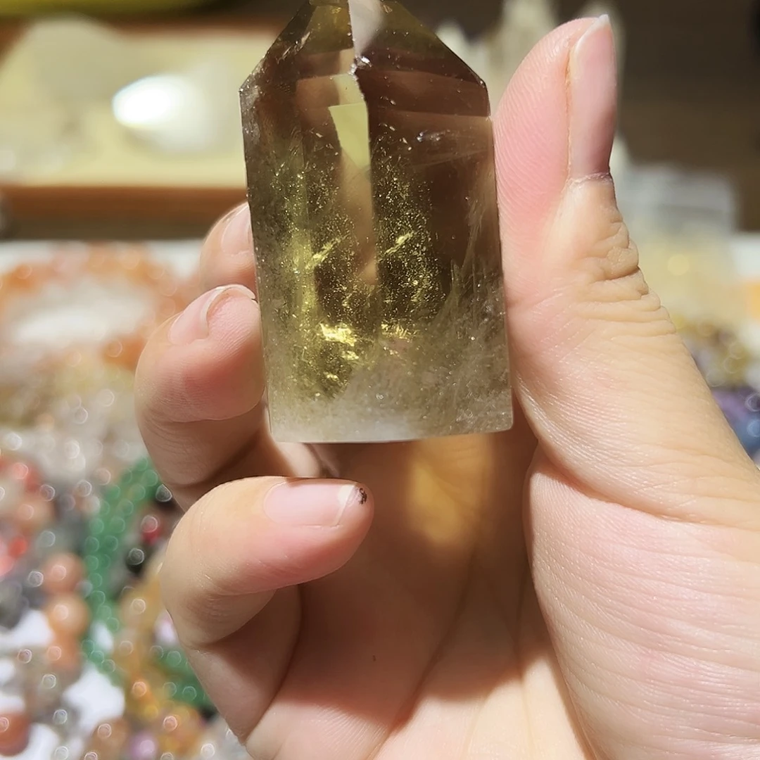 水晶手链未镶嵌黄水晶摆件102号