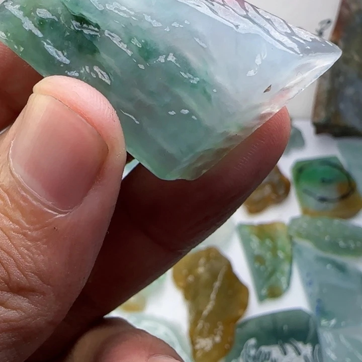 定制翡翠未镶嵌不包工