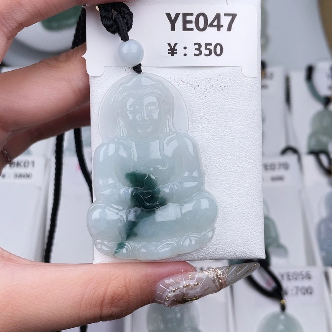 翡翠未镶嵌颈饰YE047