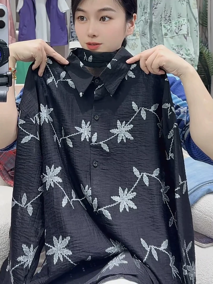 欧货大牌春秋新款女装黑色翻领高级感纽扣开合时尚长袖上衣