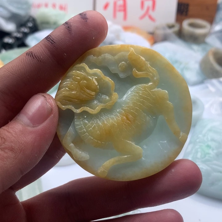 翡翠未镶嵌颈饰保真天然a货翡翠