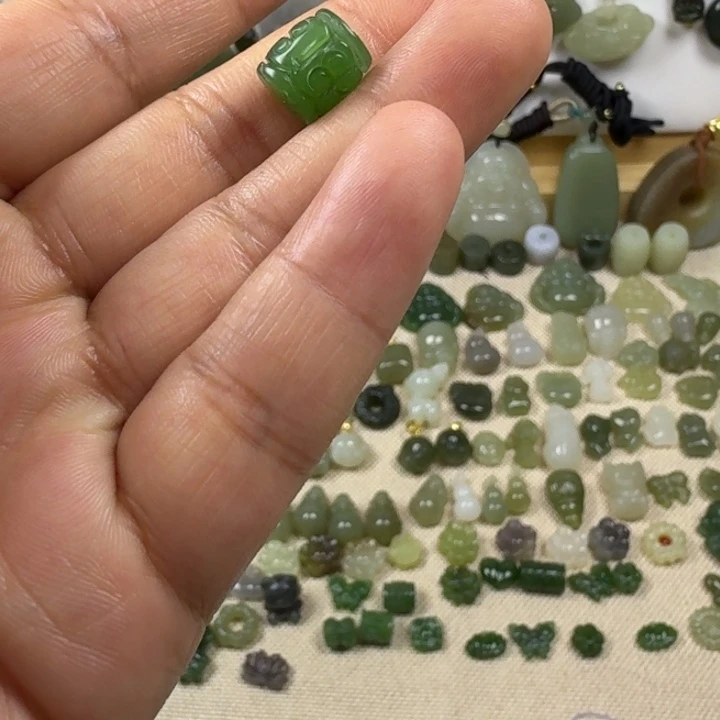 和田玉未镶嵌包链