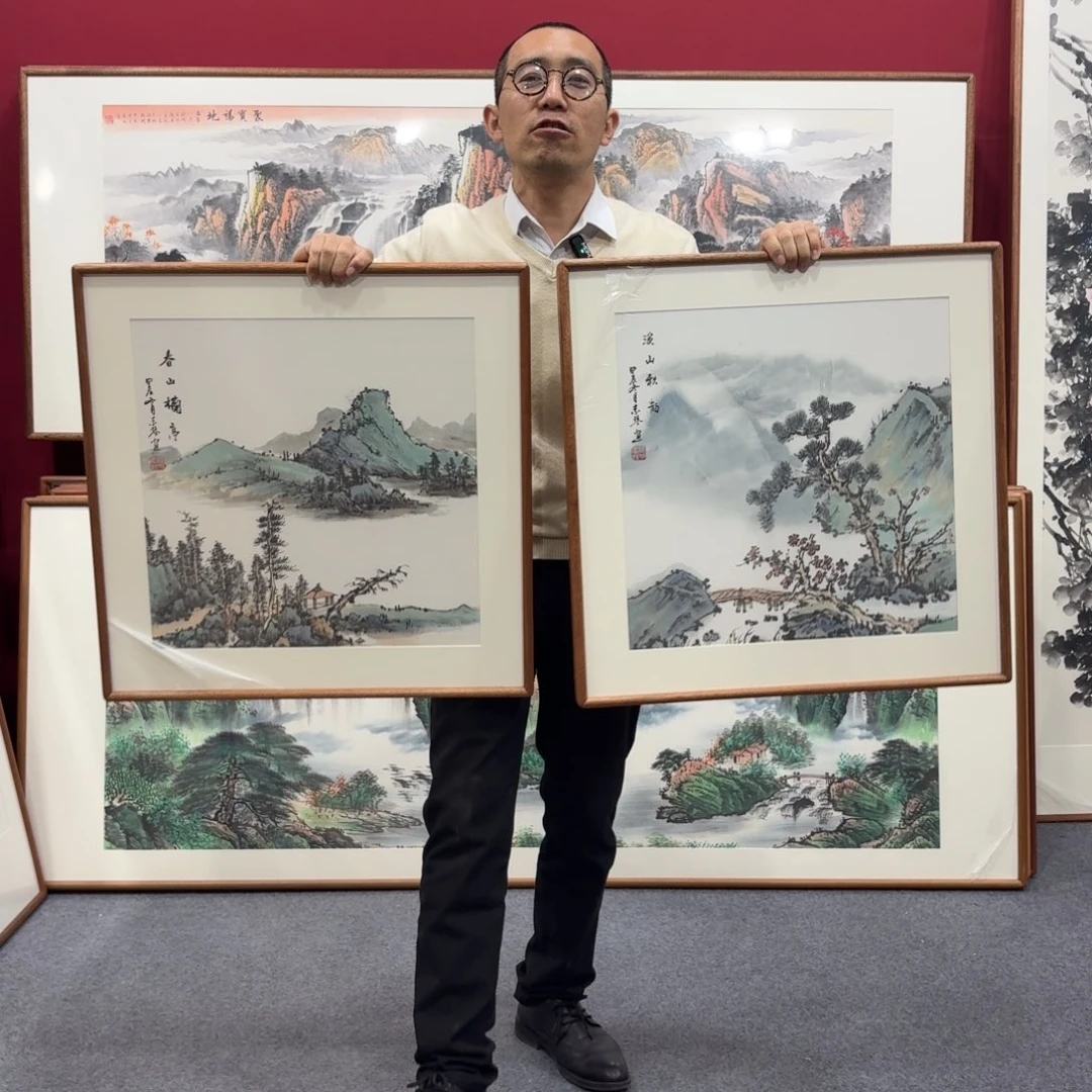国画带框绘画作品