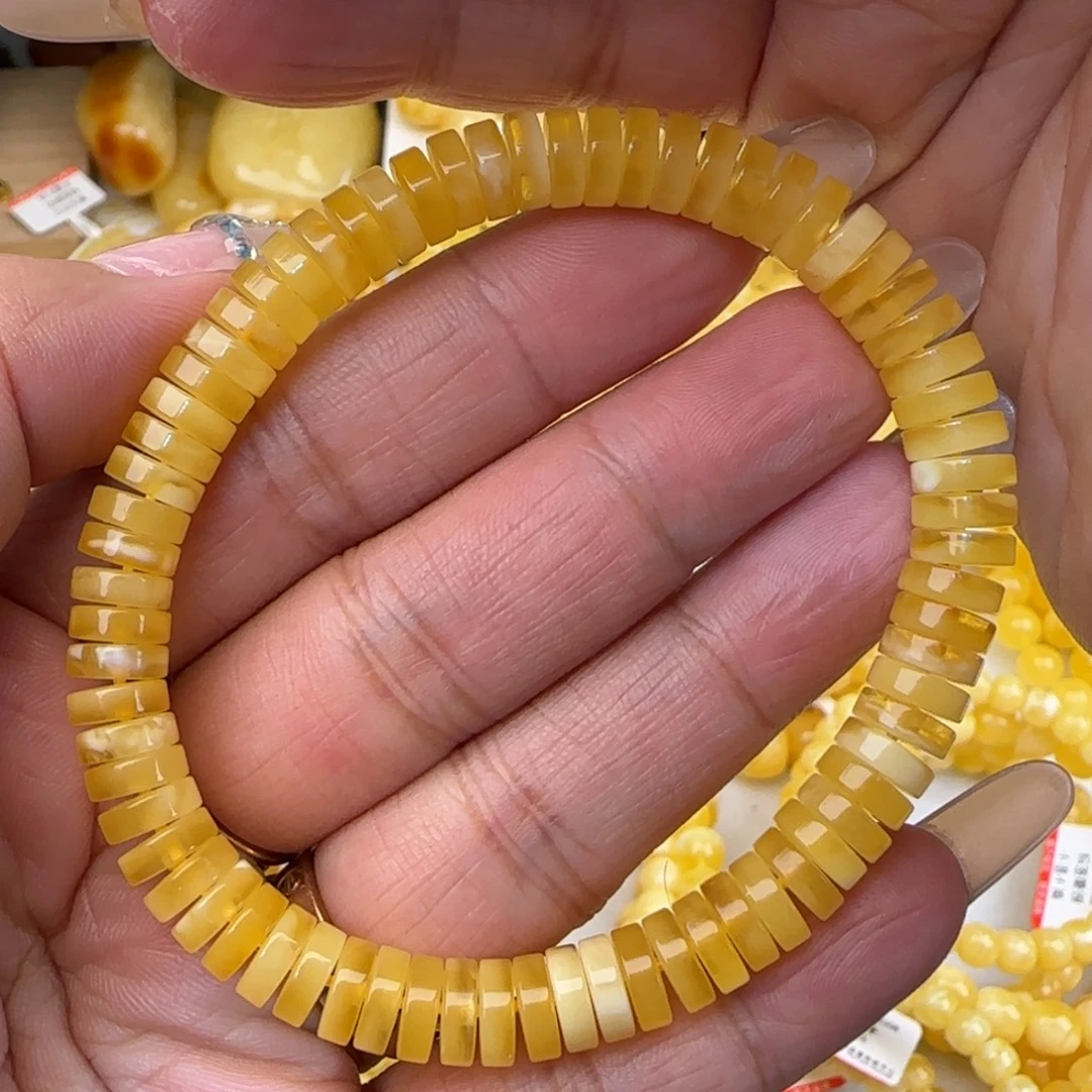 蜜蜡未镶嵌手链鸡油黄飘白花药片手串