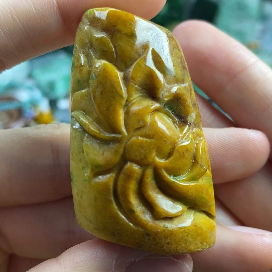 翡翠颈饰未镶嵌吊坠