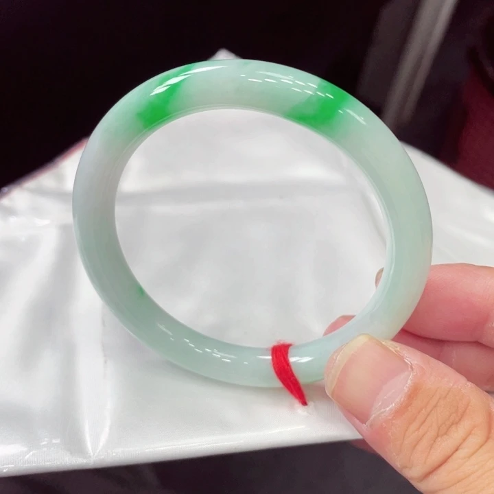 未镶嵌手镯翡翠翡翠