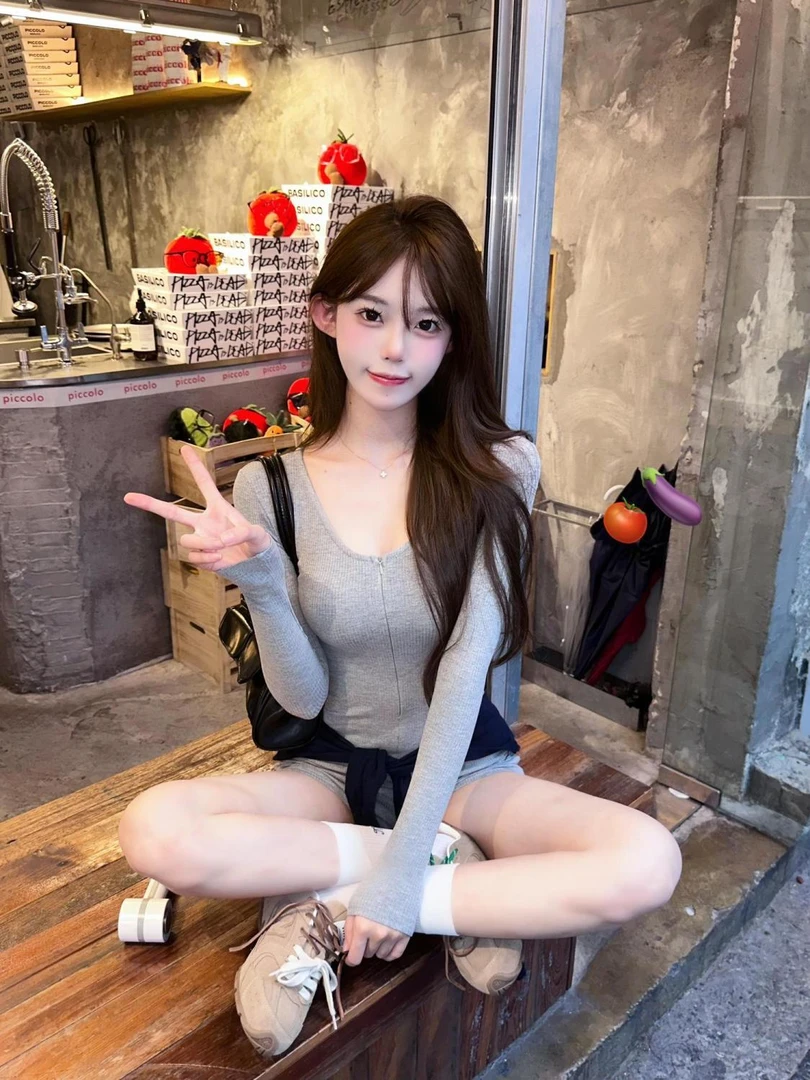 纯欲风辣妹长袖连体裤女显瘦高腰美式性感修身拉链休闲连体衣短裤