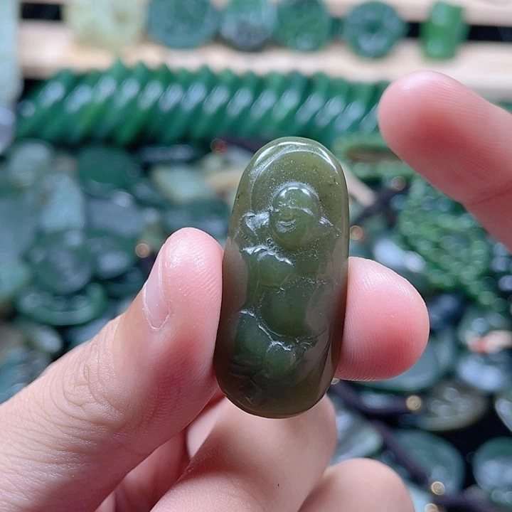 和田玉未镶嵌挂件