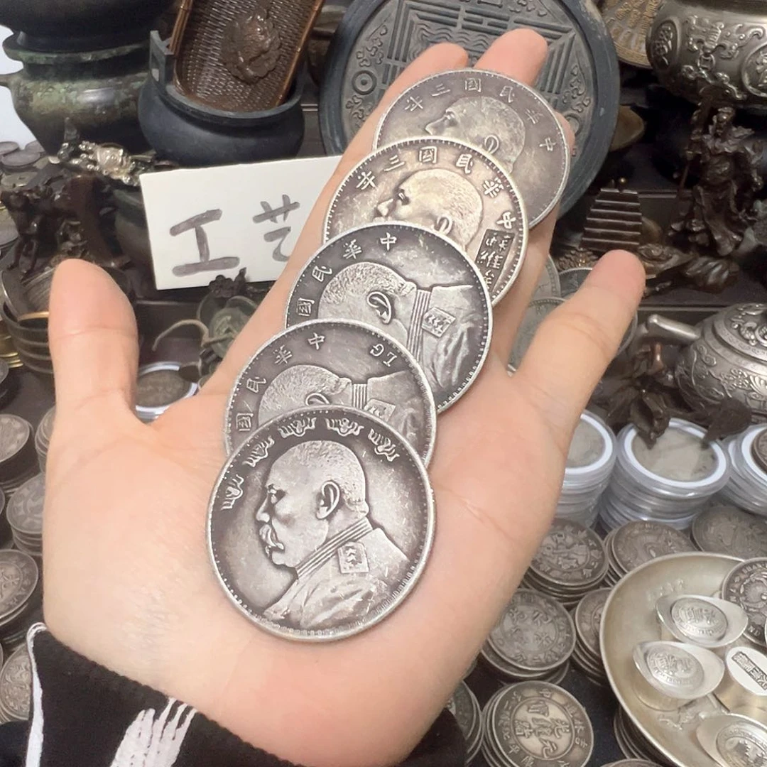 金属复古风格摆件