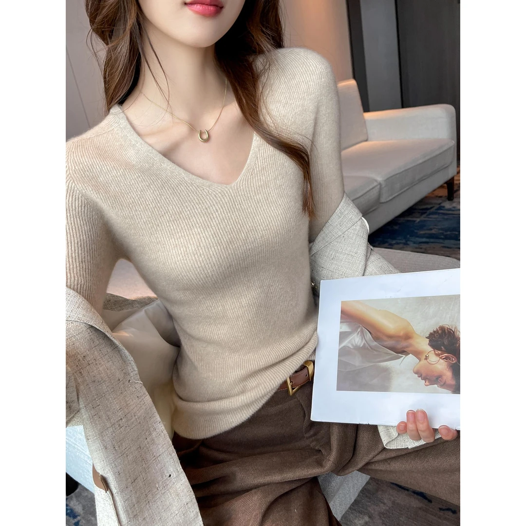 Cat Kite100%纯羊毛休闲V领针织打底衫女士修身显瘦长袖秋冬紧身