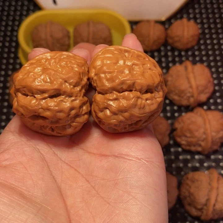 把件文玩核桃细腰大八腿