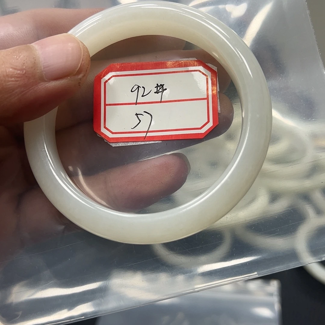 和田玉（糖玉）手镯未镶嵌