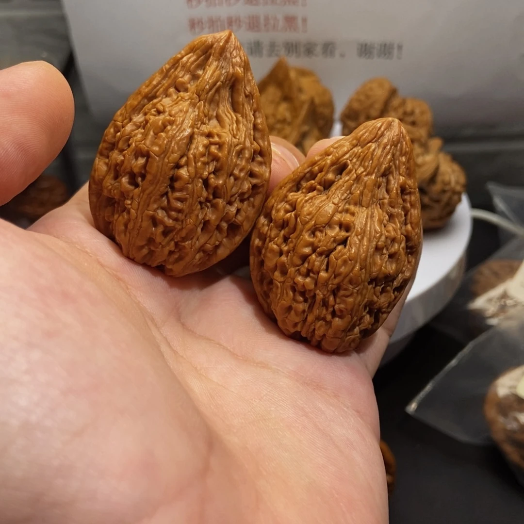 文玩核桃吊坠鸭嘴33+全品