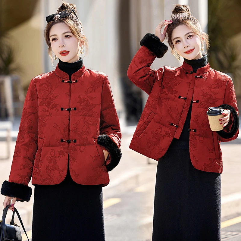 新中式G风羽绒服女2025冬新款今年流行小个子短款亮色盘扣外套