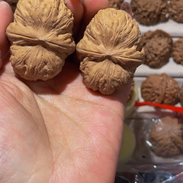 【闪购商品】文玩核桃把件错*元宝