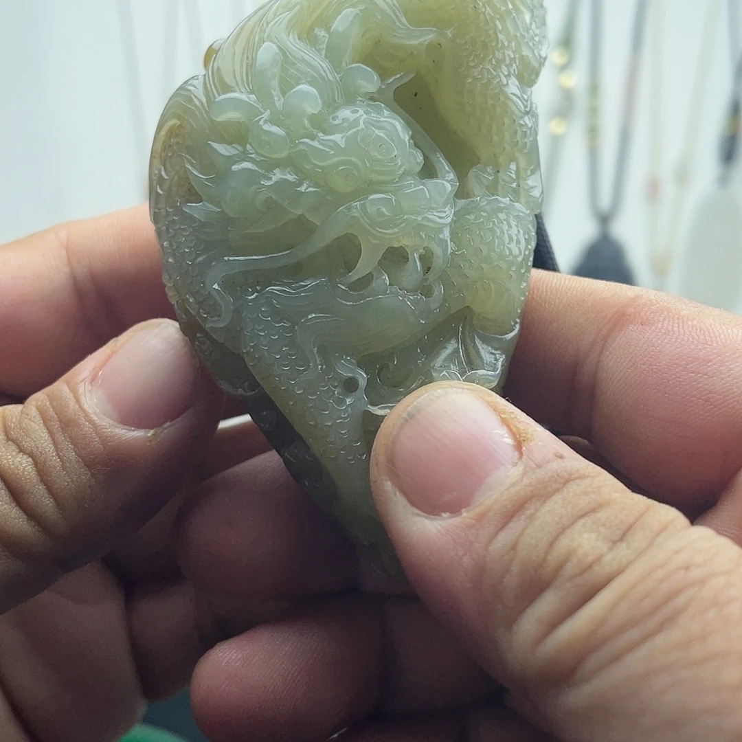 和田玉（糖玉）未镶嵌挂件新疆叶城糖料157克