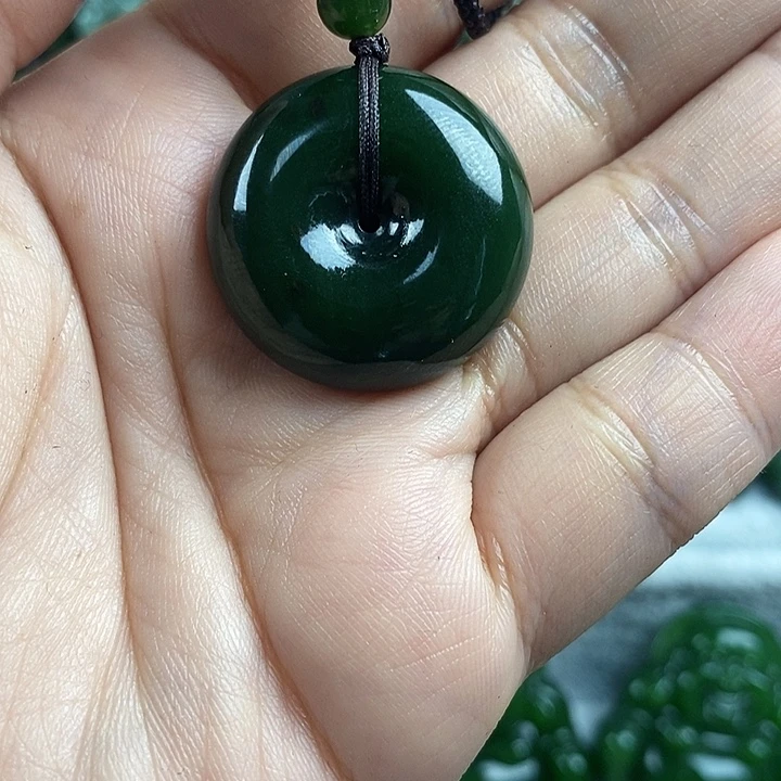 和田玉（碧玉）未镶嵌项链