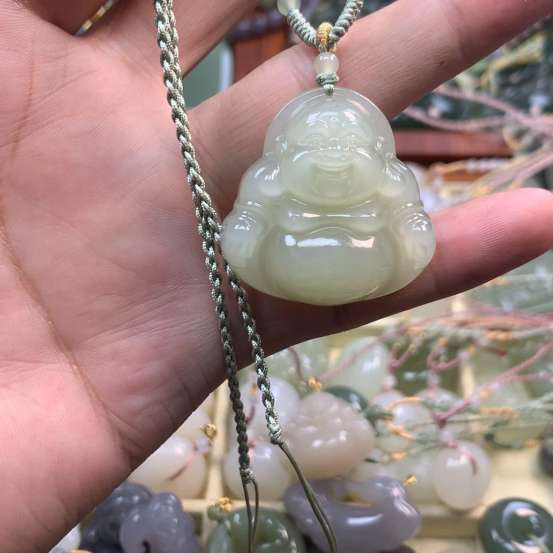 【闪购商品】颈饰未镶嵌和田玉