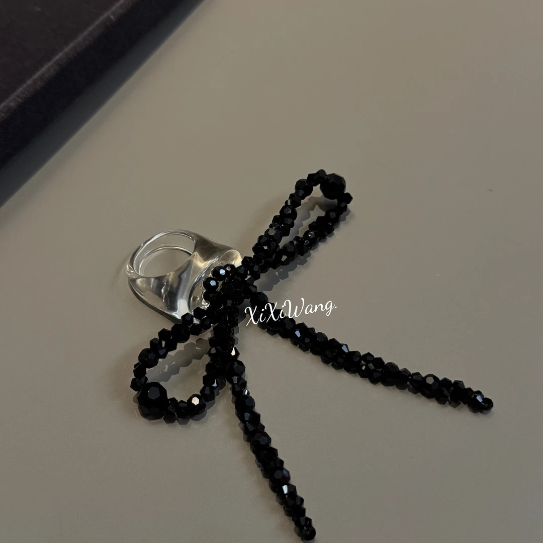 非金属树脂戒指  XiXi Wang .“赫本黑”小众设计感戒指