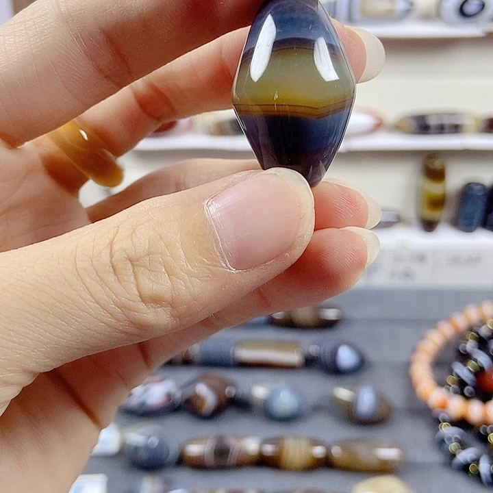玖***捌玛瑙/玉髓未镶嵌颈饰