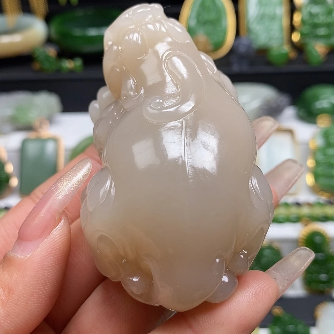 和田玉颈饰未镶嵌媚**M