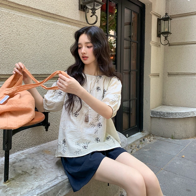 浪漫热气球！简约不失协调的宽松绣花短袖衬衫WS54151