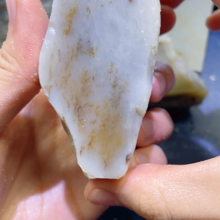 和田玉未镶嵌珠宝半成品