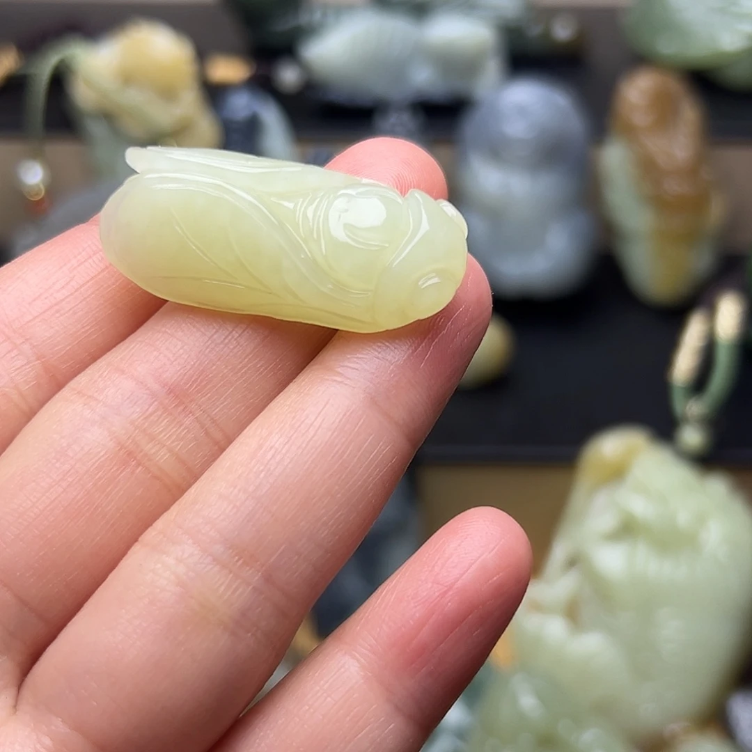 Y***a和田玉未镶嵌挂件