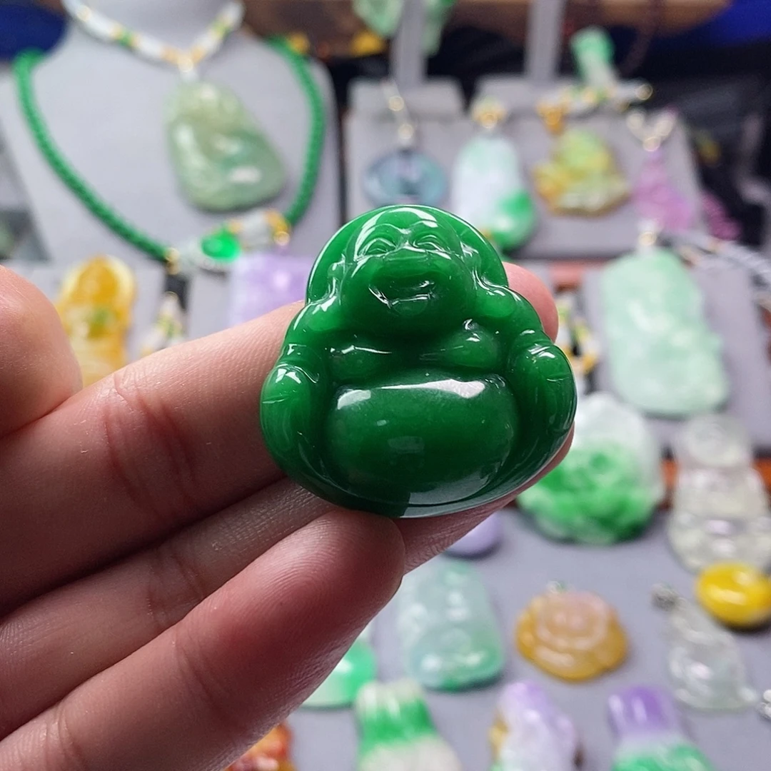 翡翠未镶嵌吊坠(赠链)