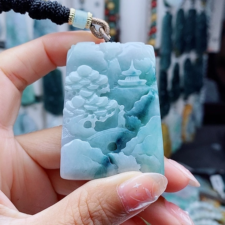 翡翠未镶嵌颈饰翡翠