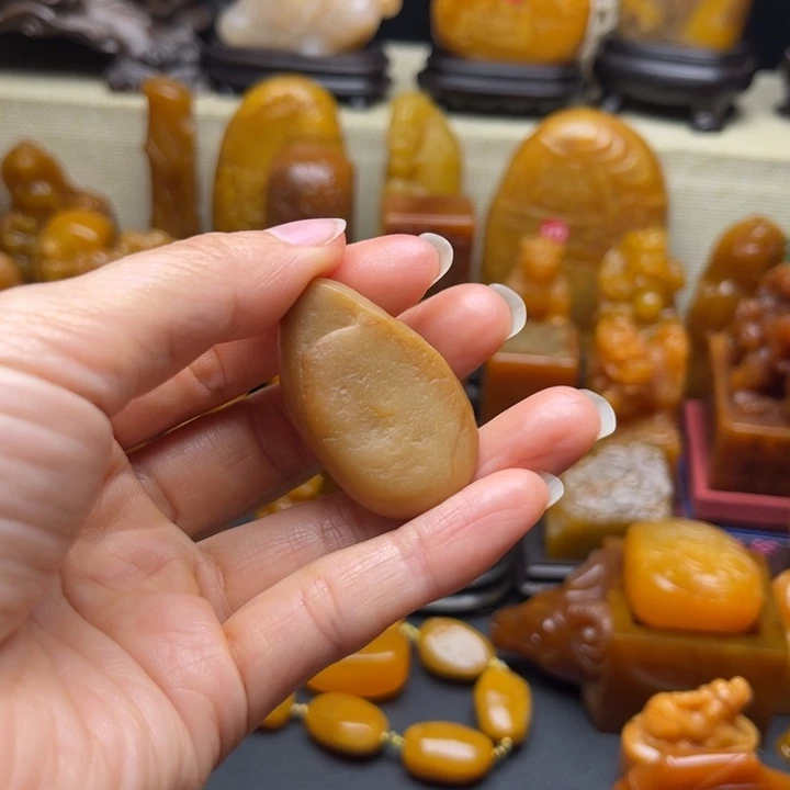 符***霆寿山石印石题材：工艺品