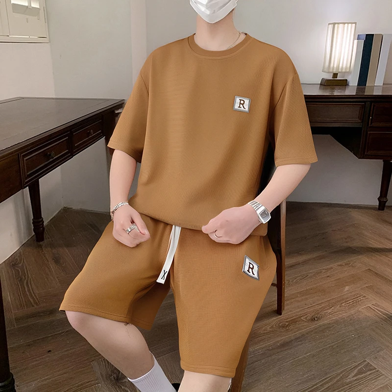 简约刺绣休闲运动套装夏季宽松透气青年短袖T恤搭配五分裤两件套