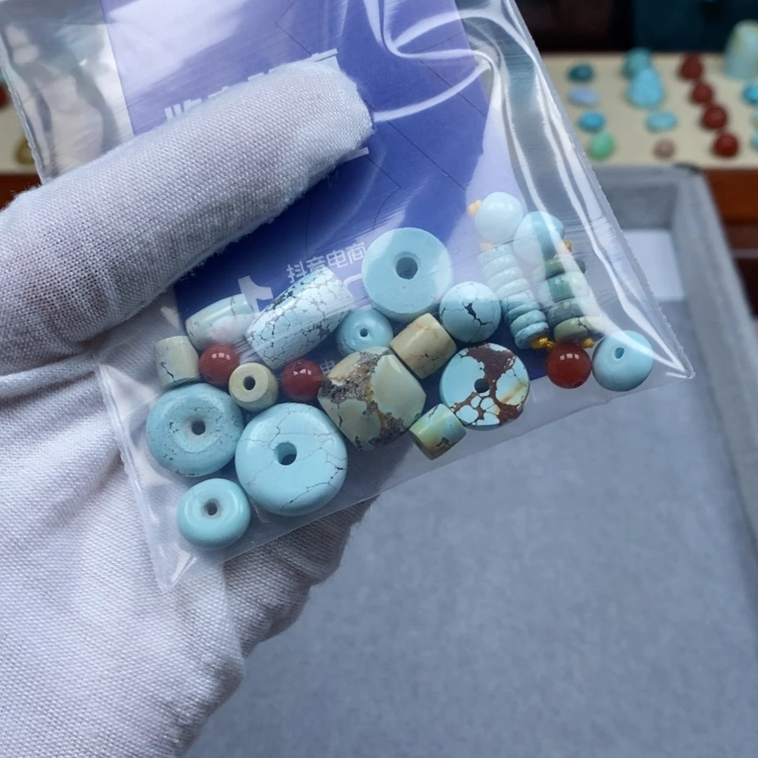 南红玛瑙配饰未镶嵌