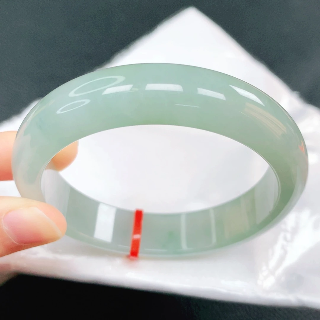 翡翠未镶嵌手镯57圈