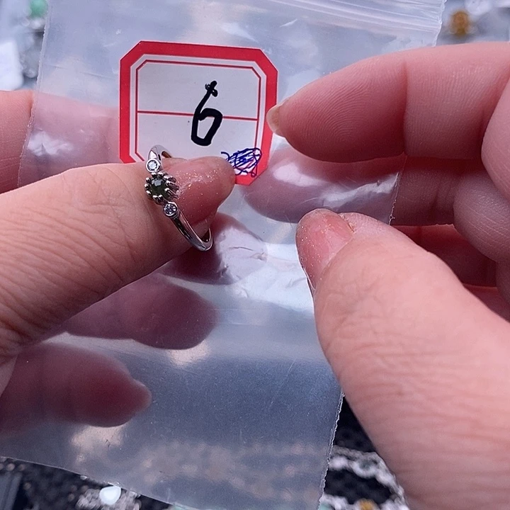 未镶嵌戒指翡翠缅甸