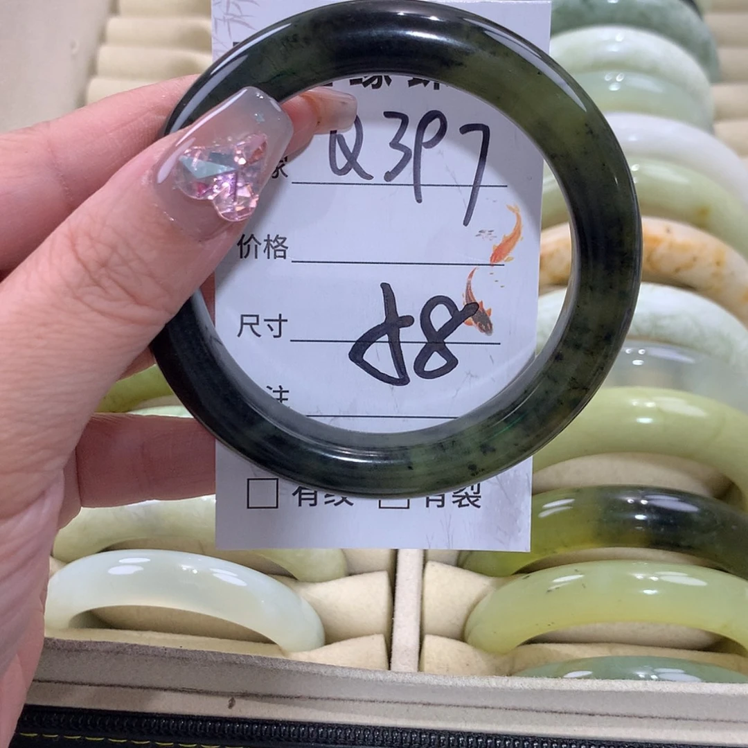 【闪购商品】未镶嵌蛇纹石玉手镯