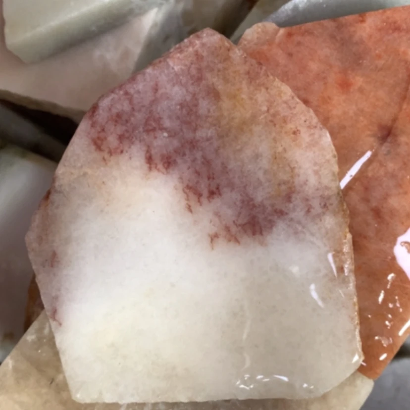 【闪购商品】未镶嵌手镯石英岩玉白底杨梅紫