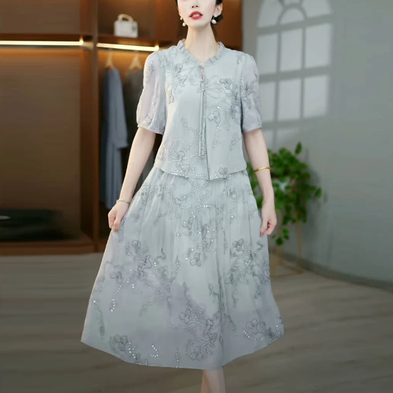 时尚洋气短袖法式连衣裙2025夏季新款气质休闲收腰显瘦假两件裙子