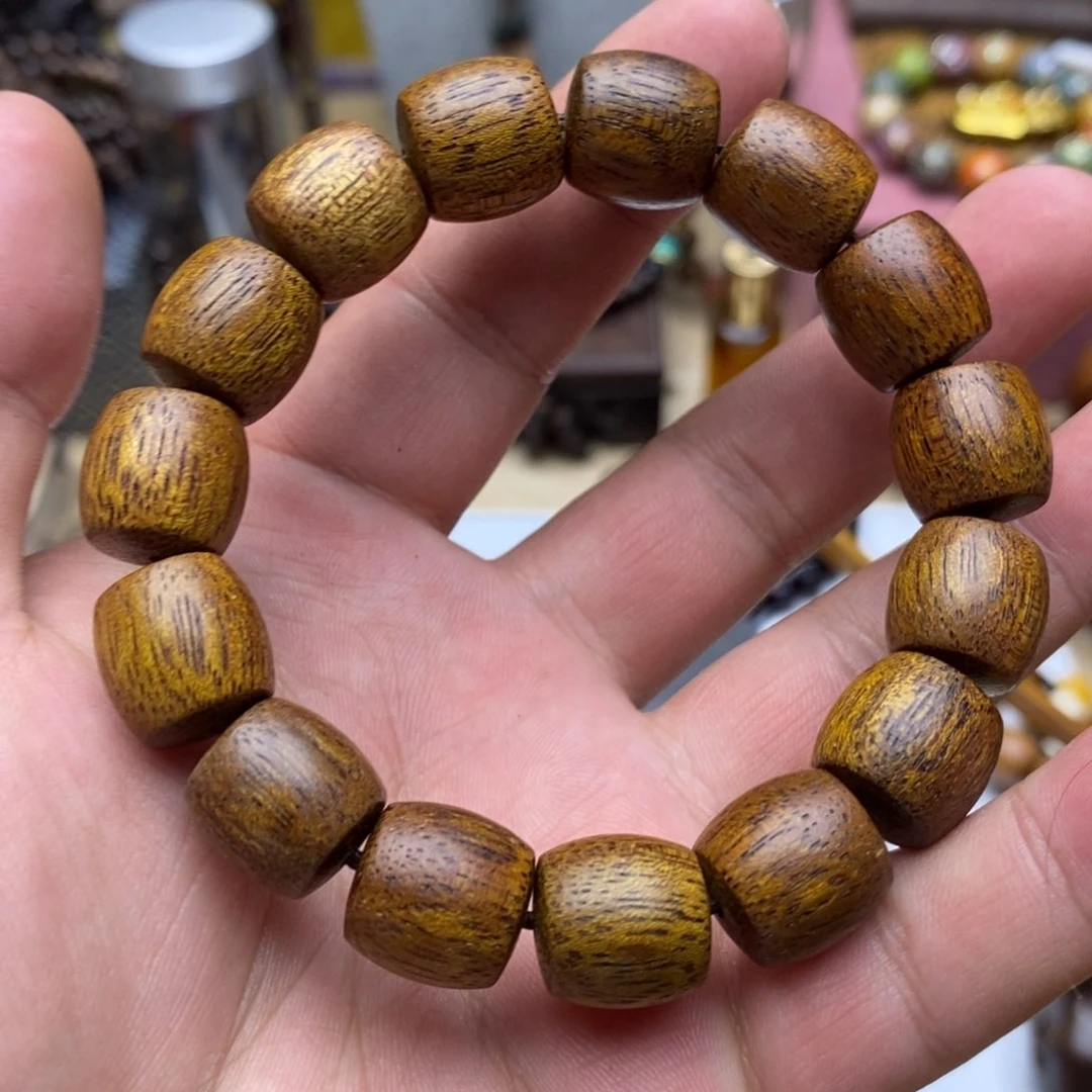 大叶紫檀（黑酸枝木类）