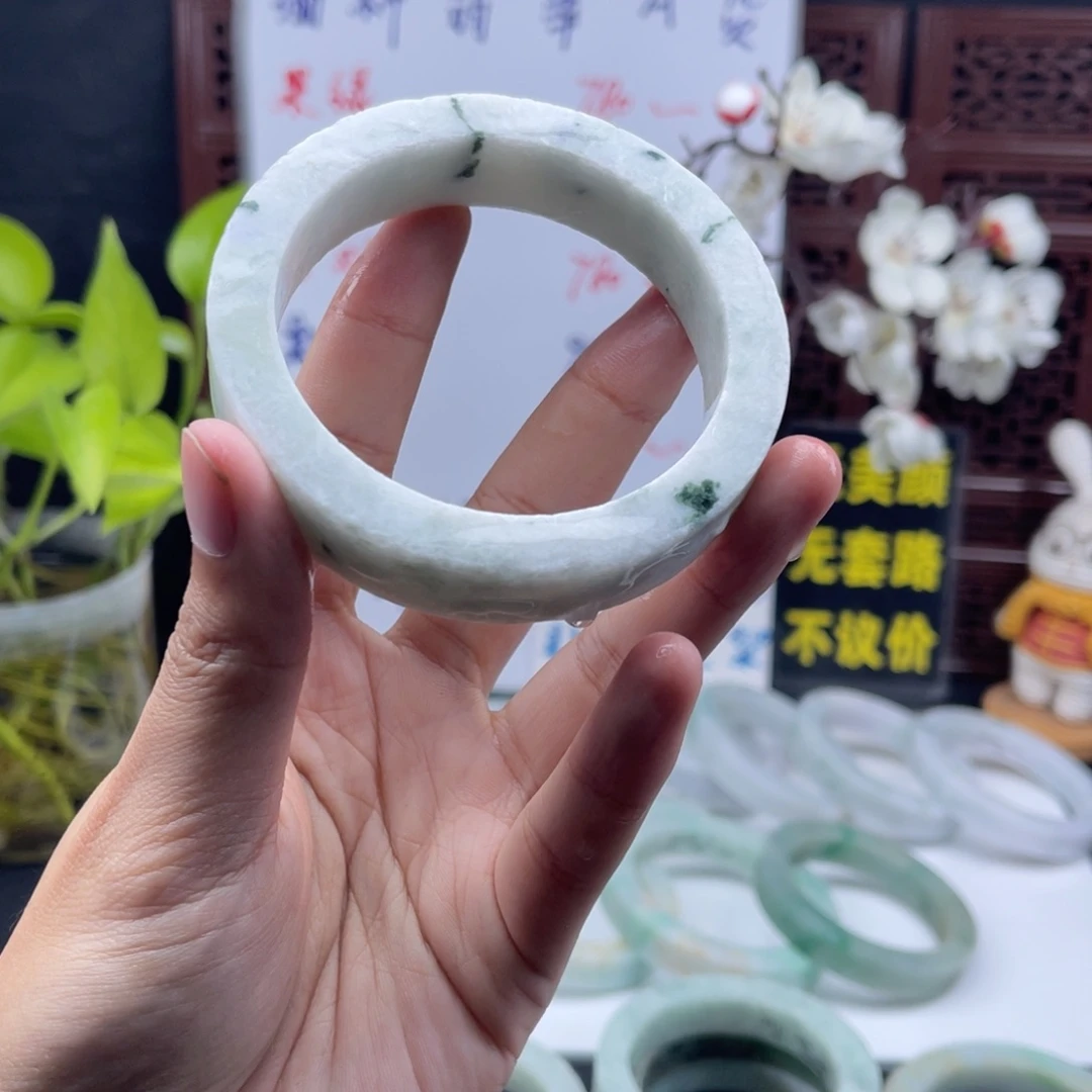 定制翡翠未镶嵌62-65圈口