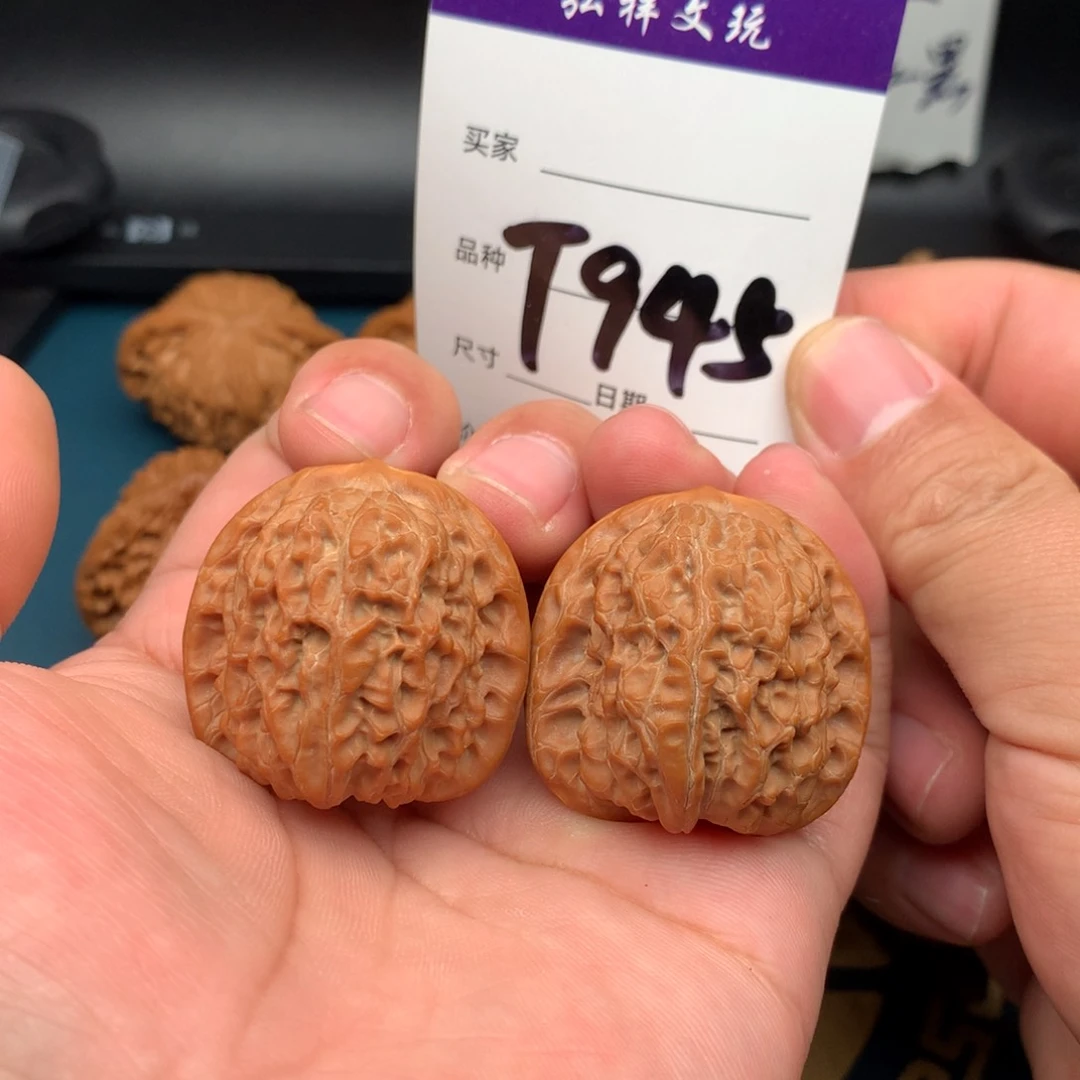 文玩核桃把件36血麒麟945